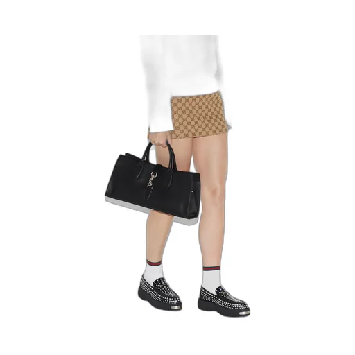 Medium tote bag with hook closure