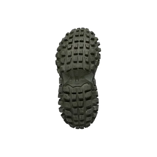 Defender Sneaker