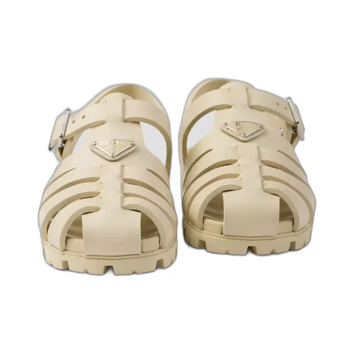 Sporty fisherman sandals