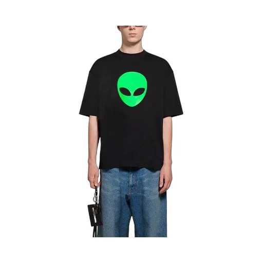 Men s Alien Medium Fit T-Shirt