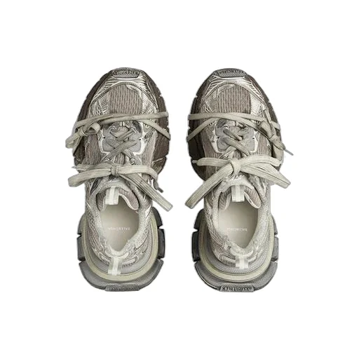 3XL Sneaker Worn-Out