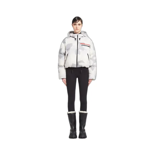 Cropped camouflage print Re-Nylon puffer jacket