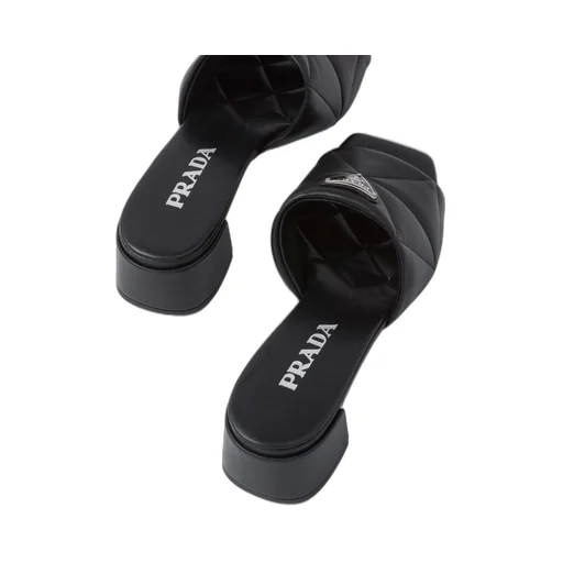 Quilted nappa leather slides