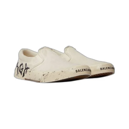 Paris Graffiti Low Top Sneaker