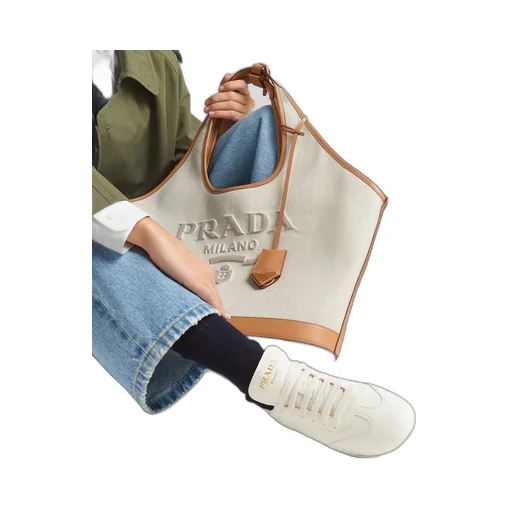 Leather sneakers