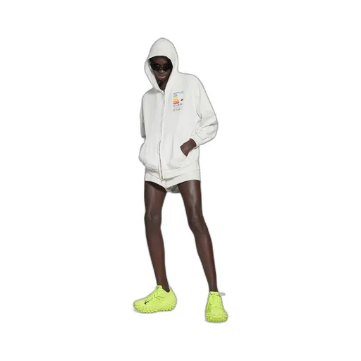 Defender Sneaker