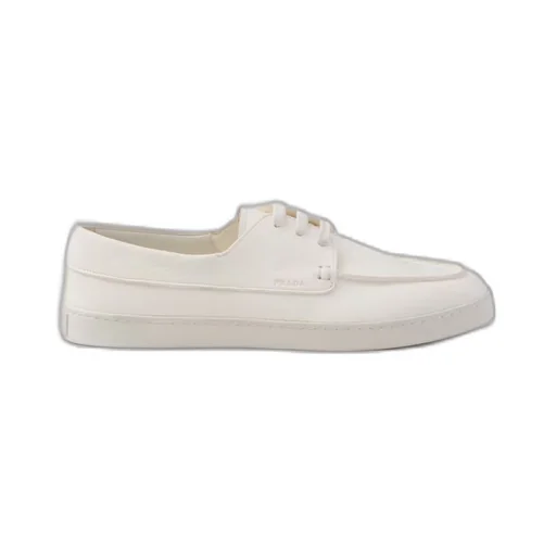 Leather lace-up shoes