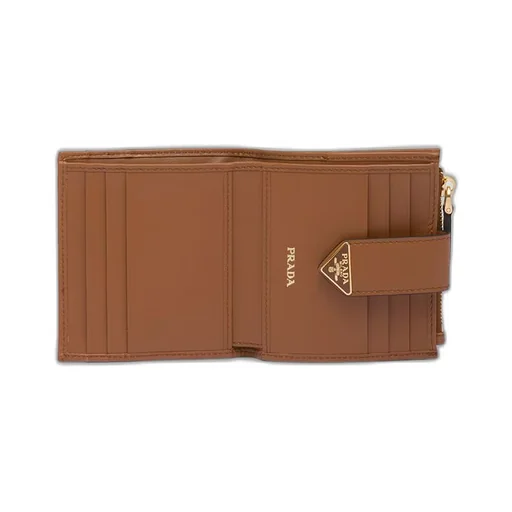 Small leather wallet