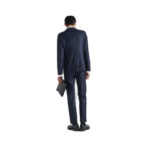 Single-breasted wool suit