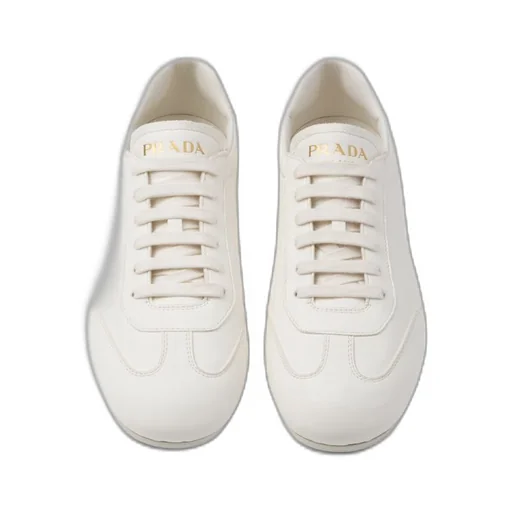 Leather sneakers