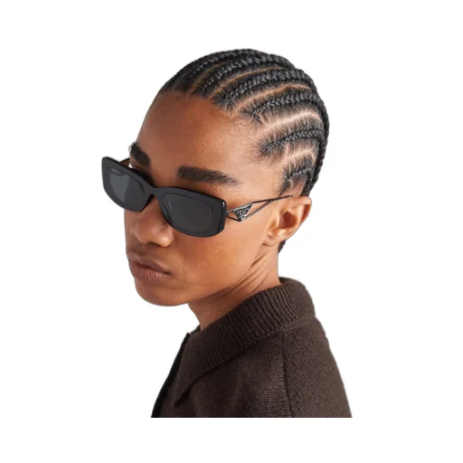 Sunglasses with triangle logo