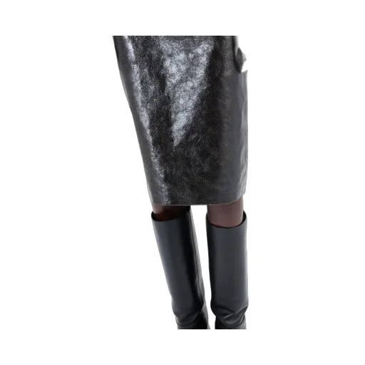 Craquelé leather skirt