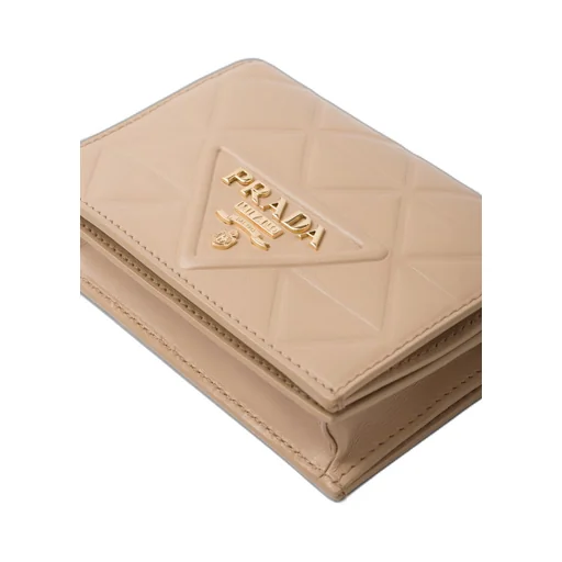 Small leather wallet