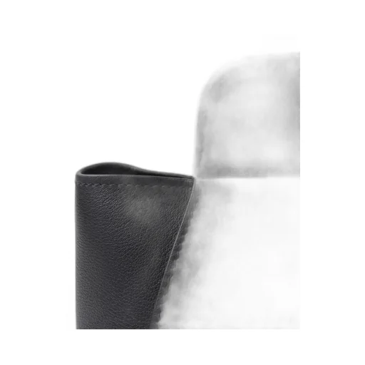 Medium leather tote bag