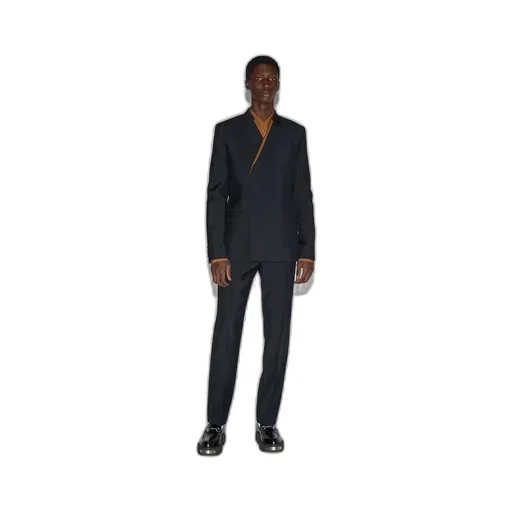 Fitted wool jacket