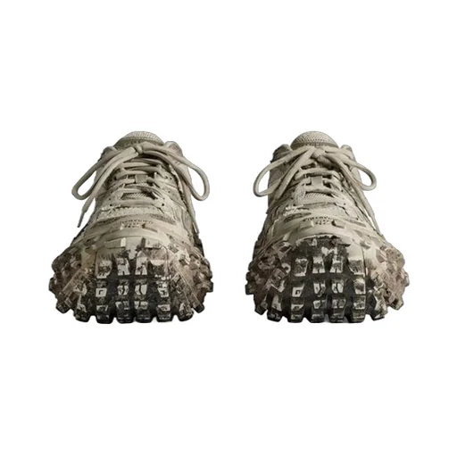 Defender Sneaker