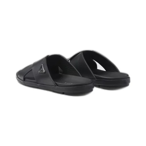 Leather crisscross slides