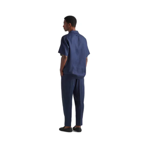 Short-sleeved linen shirt