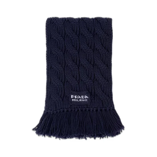 Cable-knit wool scarf