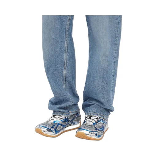 Orbit Sneaker