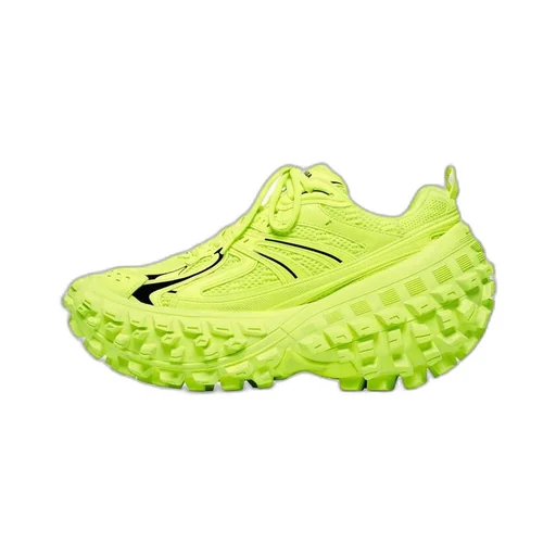 Defender Sneaker