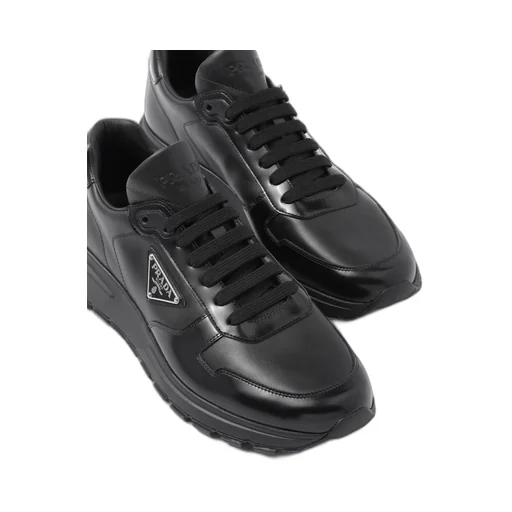 Leather sneakers