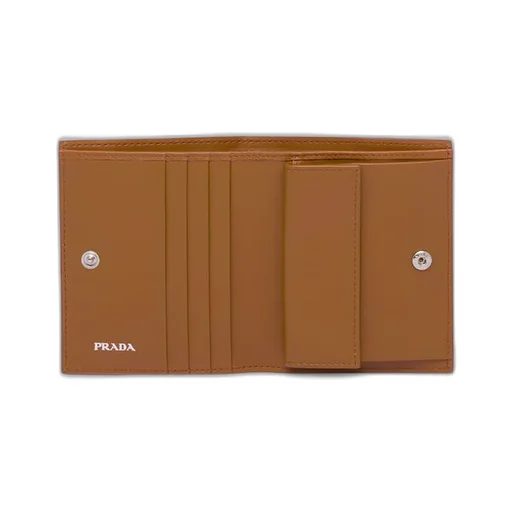 Small leather wallet