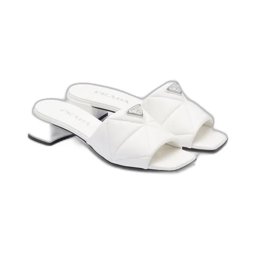 Quilted nappa leather slides