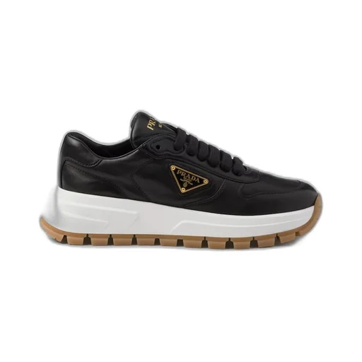 Leather sneakers