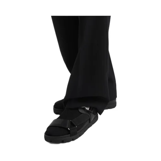 Sporty leather and Re-Nylon tape sandals
