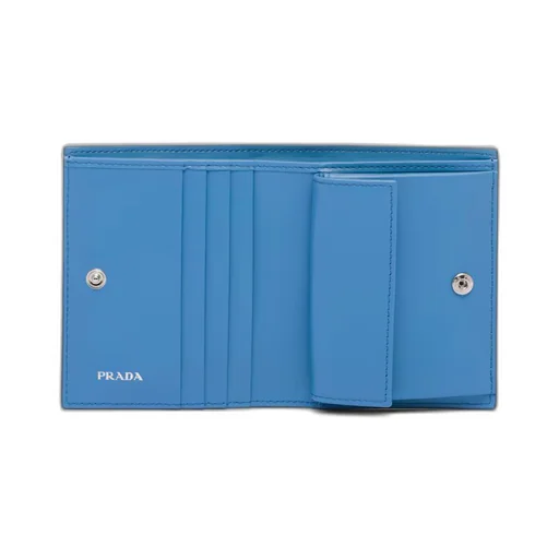 Small leather wallet