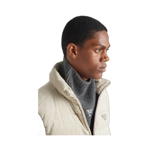 Cashmere dickey