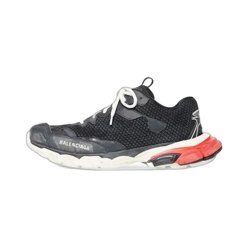 Track.3 Sneaker