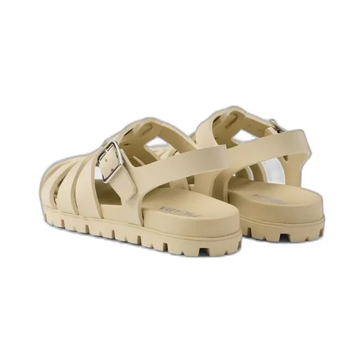 Sporty fisherman sandals