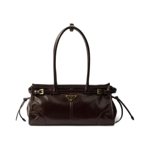 Medium leather handbag