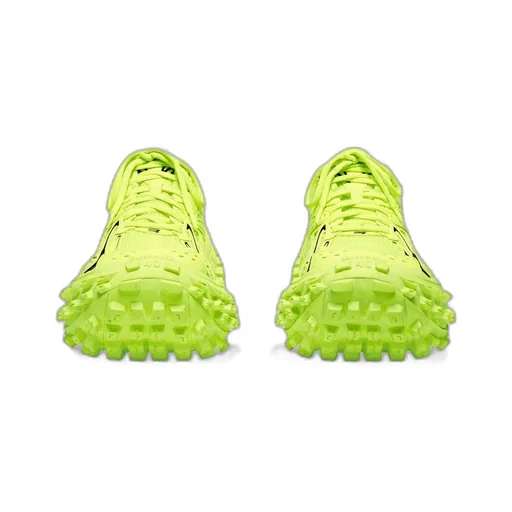 Defender Sneaker