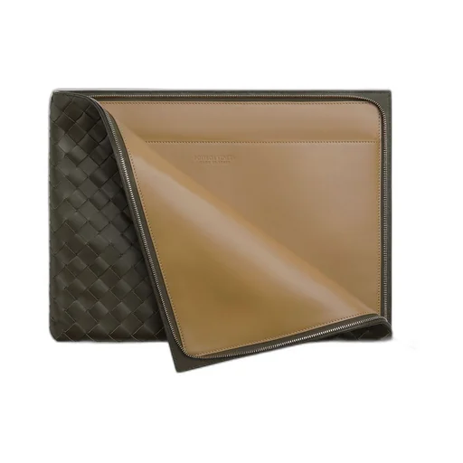 Intrecciato Half Zipped Pouch
