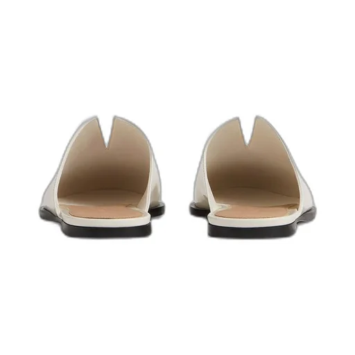 Cha-Cha Slipper