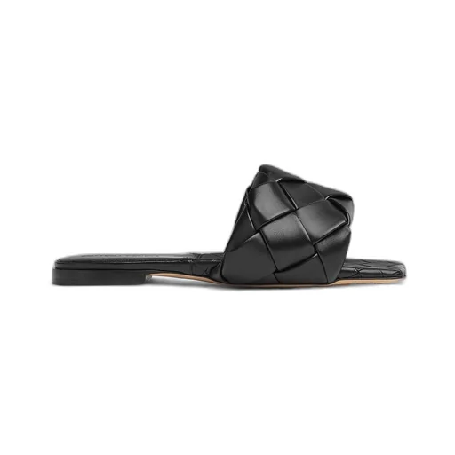 Lido Flat Sandal