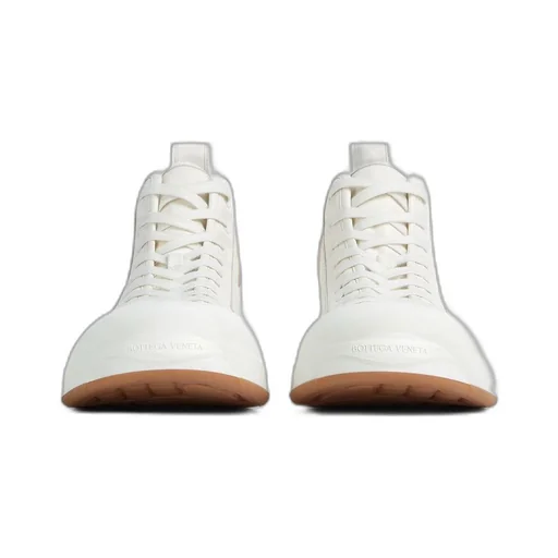 Vulcan Leather Sneaker