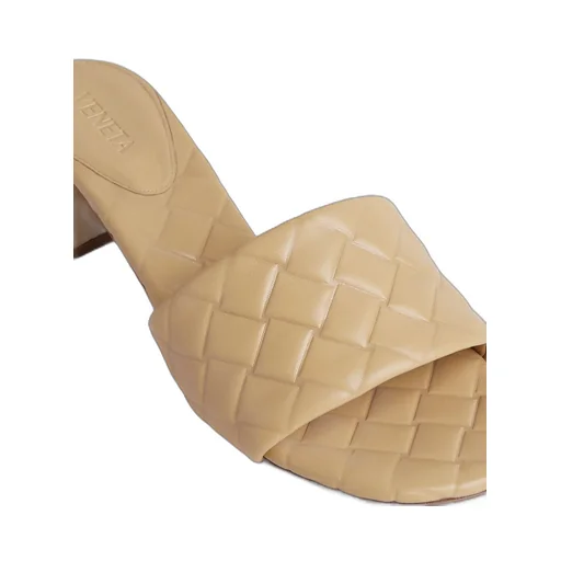 Amy Mule