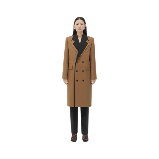 Curved Sleeves Wool Coat With Contrasting Collar