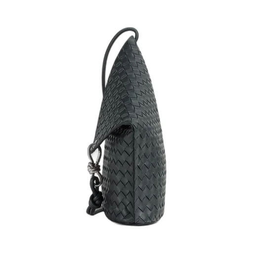 Medium Knot Bucket