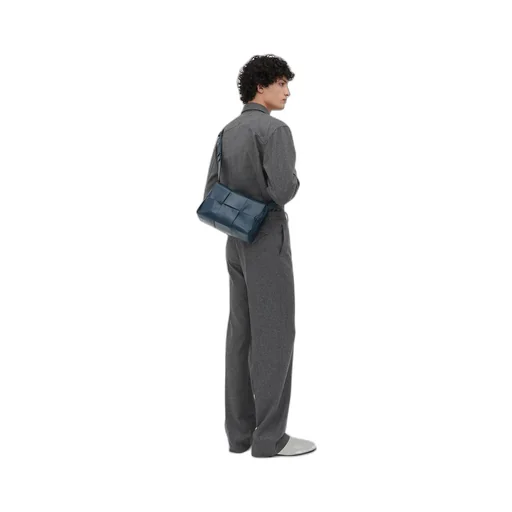 Medium Arco Camera Bag