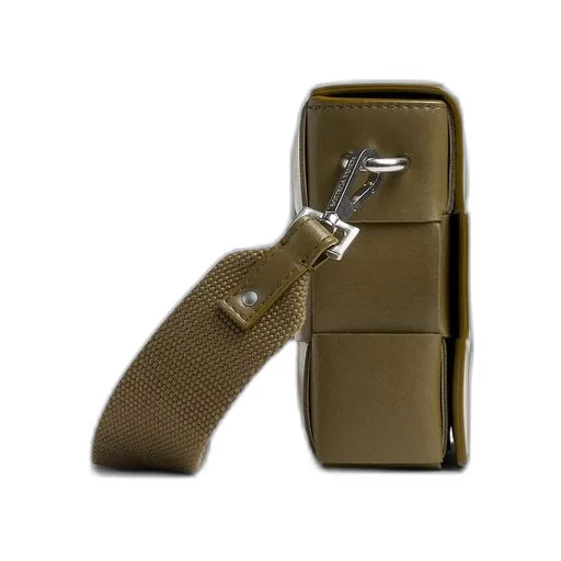 Cassette With Versatile Strap
