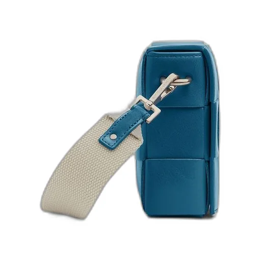 Cassette With Versatile Strap