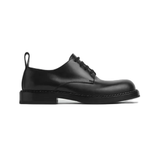Strut Lace-Up Shoe