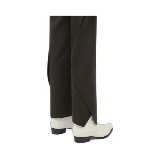 Curved Shape Wool Pants