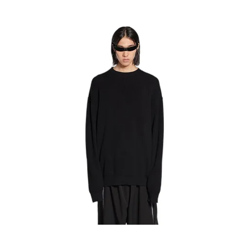 Stretched Crewneck Sweater