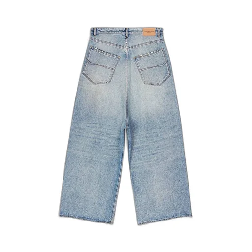 Low Crotch Jeans